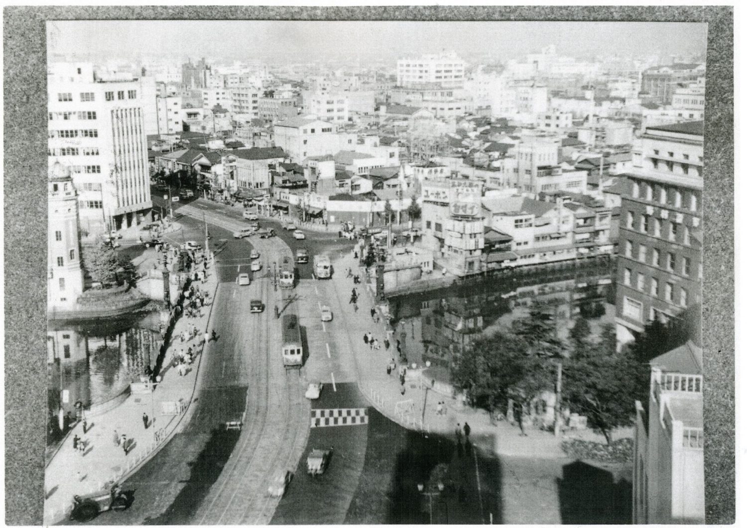 The Crucial Lessons Mumbai Can Learn From Tokyo’s Urban Transformation As A Global City And A Traveller'S Utopia 9 Postwar tokyo, destroyed by air raid bombing, faced crushing housing shortage.