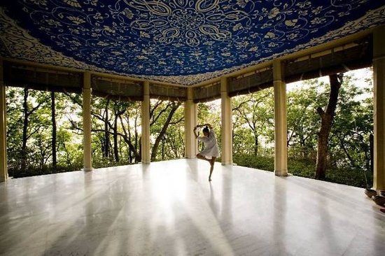 The most instagram-friendly spa retreat in the world, the exclusive 100 acre ananda in the himalayas