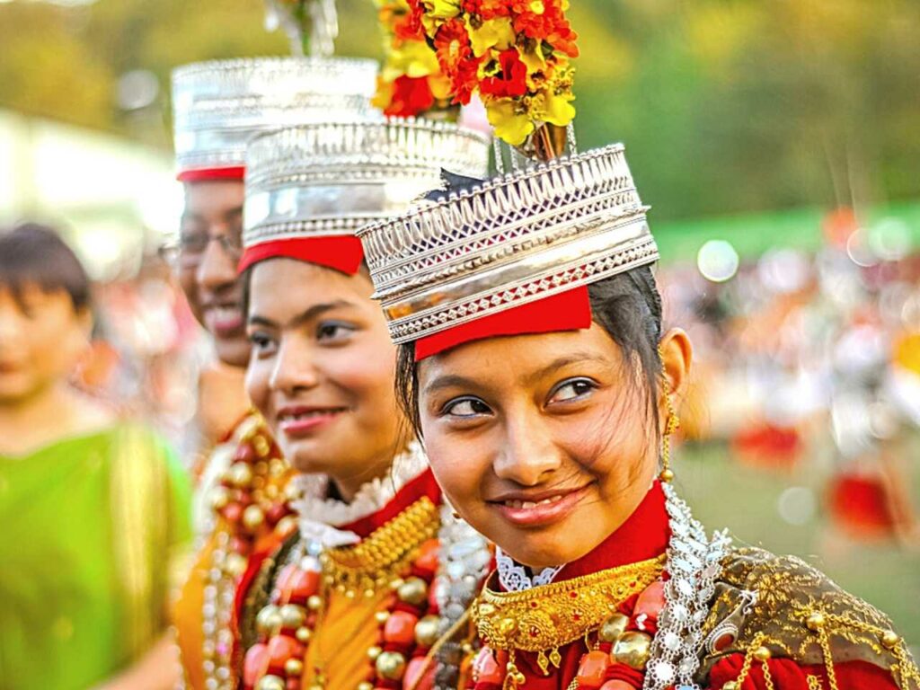 Women, traditional dress, tribe, festival, meghalaya, india, travel