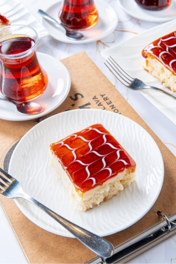 Td Conversations: Ahmed Farid, Hurrem’s 5 Hurrem's caramel trilece