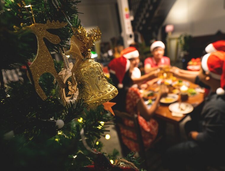 How is christmas traditionally celebrated across india?