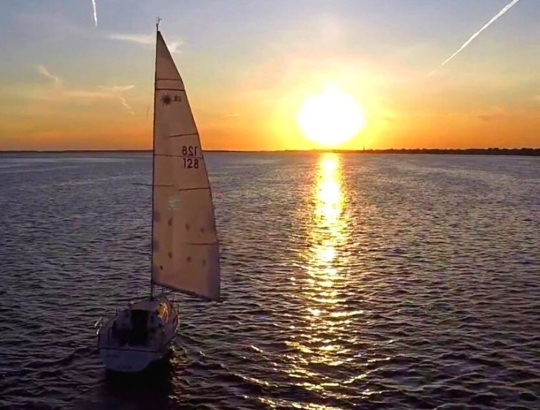 Sailing, yacht, goa, clube nautilus de goa, video, sunset sail, nautical tourism