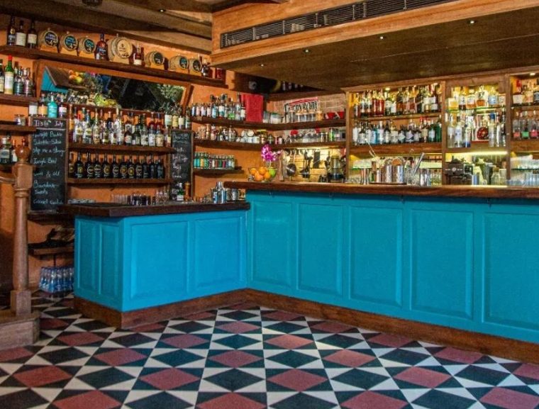 Bar tesouro colva goa