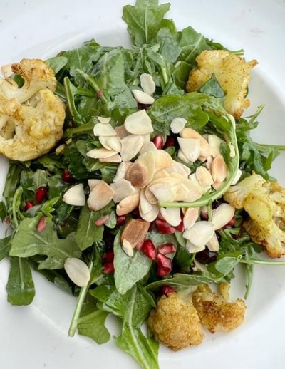 A Vegetarian'S Sydney Diary 3 Moroccan salad with spiced roasted cauliflower, raisins, rocket leaves, almonds and pomegranate at the squire's landing in sydney.