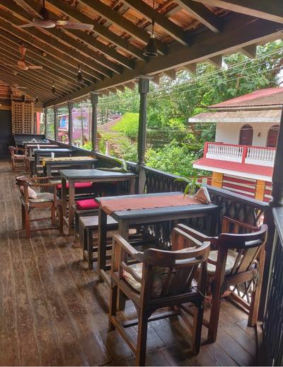 Cantare is set in an old house and has gorgeous interiors.