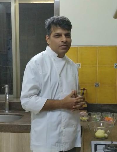 Dal Pakwaan: The Genius Of Simplicity 2 According to chef pradeep tejwani, dal pakwaan is at the foundation of the sindhi community.