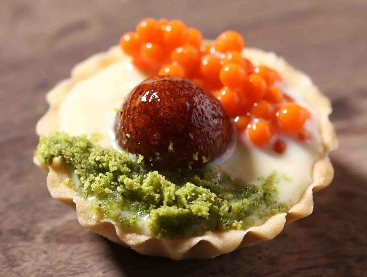 Gulab jamun tart