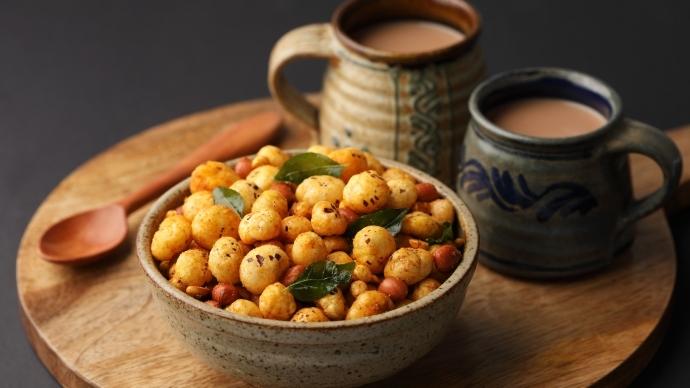 Makhana: The Culinary White Gold 1 Makhana, an indian superfood, got the gi tag in 2021. Image: shutterstock/indianstyle.