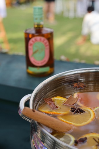 Maka Zai’s Easy Recipe For World Rum Punch Day 2 The best part about punch is how easy it is to whip up! Simply gather your ingredients, throw it in a huge pot, and stir!