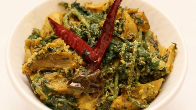 The Best Bengali Thali In Kolkata 3 Palong shaker chorchori is a star dish of sonargaon's bengali thali.