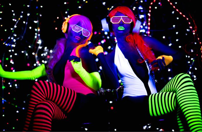 Style The Perfect Ootds For Bar Crawls Anywhere In The World 4 Style, bar crawl, fashion