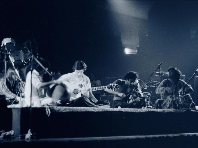 Shakti with guitarist john mclaughlin