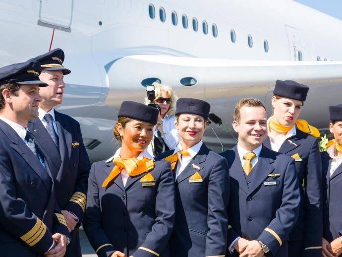 Virgin Atlantic’s Smooth Take Off With Gender-Neutral Uniform Policy 4 Lufthansa crew
