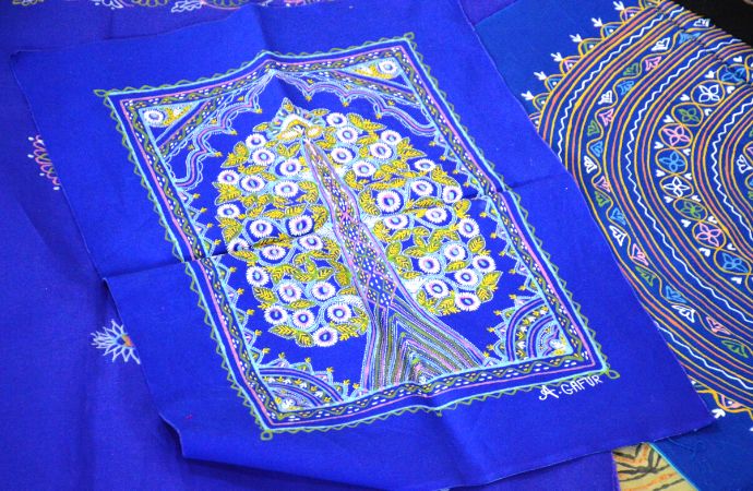 Rogan Art: Handcrafted Love From Nirona 1 Rogan, rogan art, kutch, handcrafted