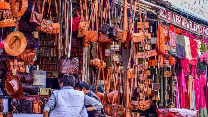 Best local markets for diwali shopping