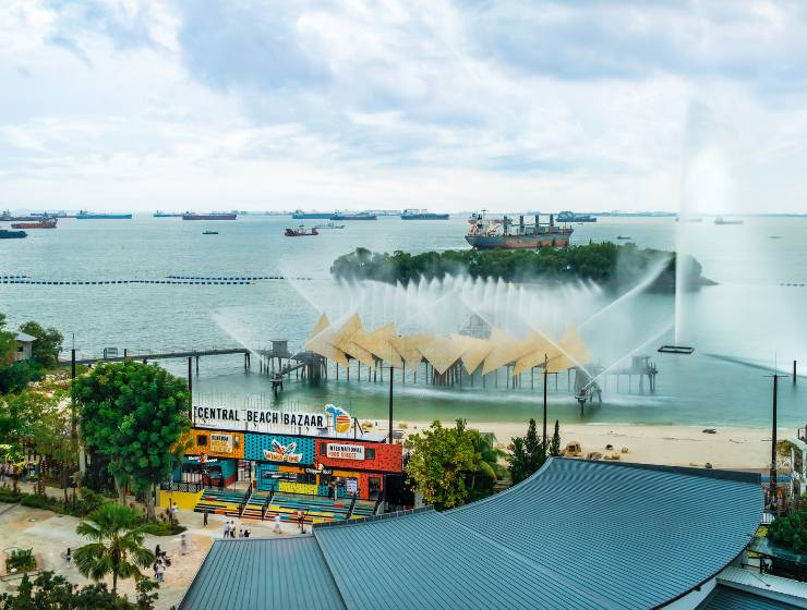 Central beach bazaar