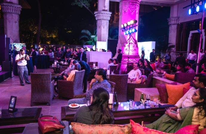 Traveldine Jazz Nights Sparkle Under The Stars At The Leela Palace Bengaluru’s Library Bar 5 Bengaluru, jazz