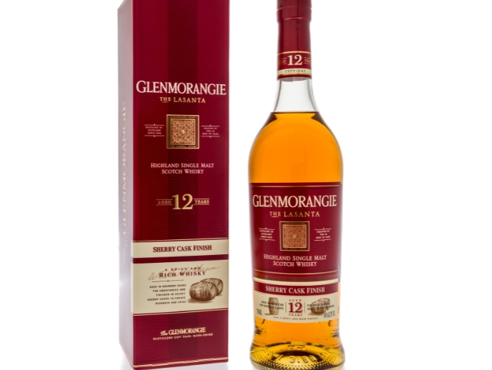 17 International Single Malt Whiskies For Your Year-End Bar Stock-Up 16 Glenmorangie lasanta