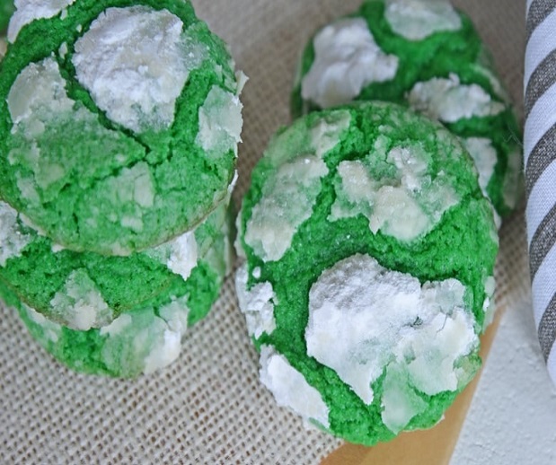 10 Christmas Dessert Recipes To Add A Pop Of Red And Green To Your Festive Feast 3 Christmas dessert recipes