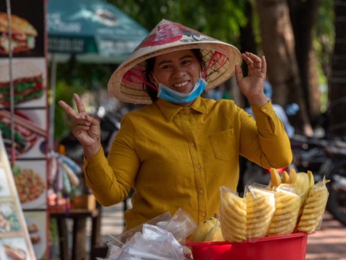 Hue conical hat