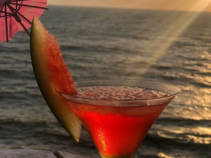 44 Goa Bars For The Best New Year Eve Celebrations Ever! 15 Purple martini goa december nye