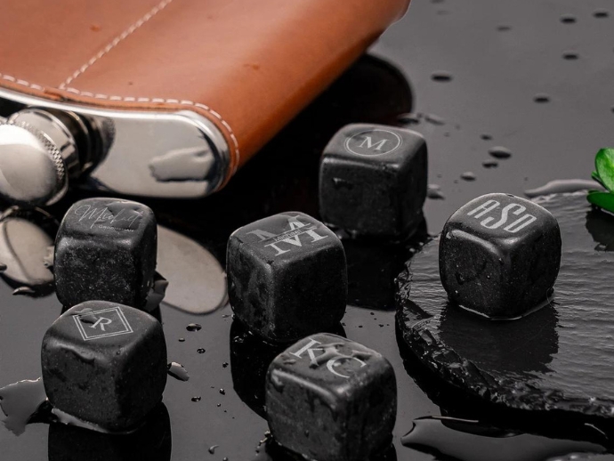 12 Christmas Gifts For The Ultimate Whisky Enthusiast 3 Whisky chilling stones