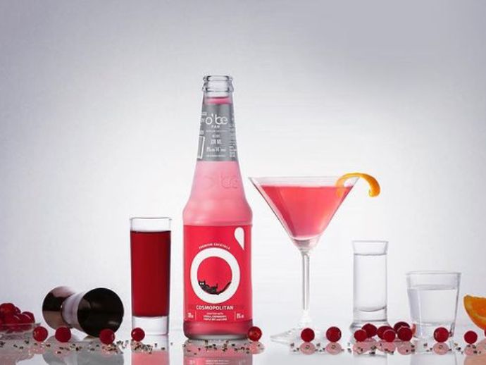 Christmas cocktail o' be fab is a ready to serve cocktail by o' be premium cocktails. Image: instagram.