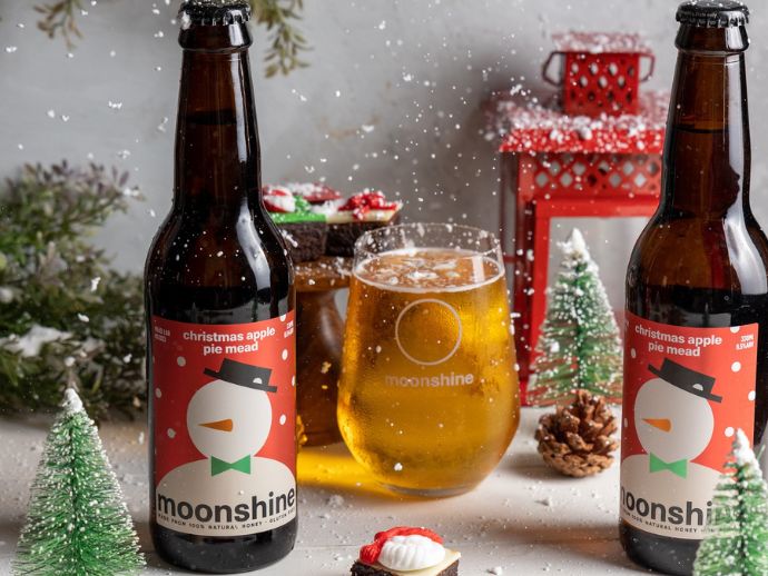 The Only Christmas Gift Guide In India You Need This Season 10 Christmas apple pie mead by moonshine meadery. Image: moonshine meadery.
