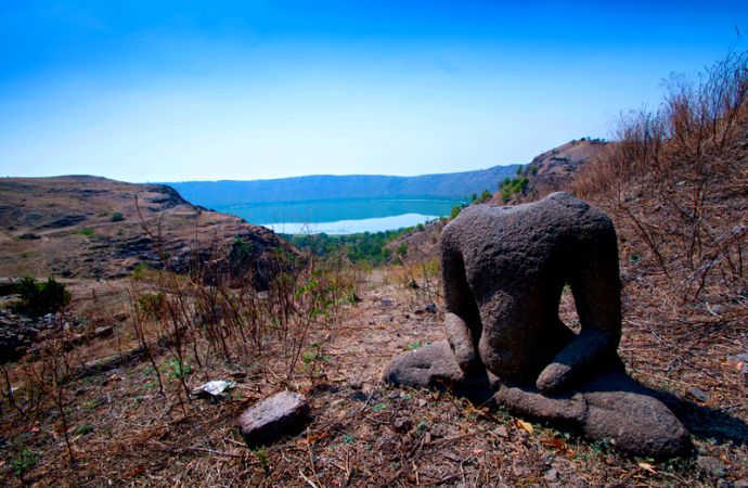 Lonar Lake: 5 Amazing Facts You Should Know Before You Go 6 Lonar lake