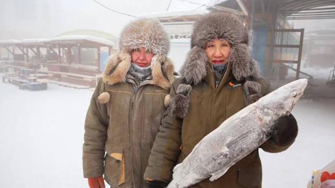 Fish vendors of yakutsk