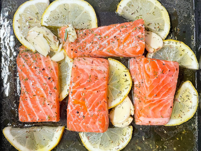 Top 7 Proteins To Add To Your Weekly Diet According To A Celebrity Nutritionist 5 Salmon is a good source of protein for weight loss diets. Image: unsplash.