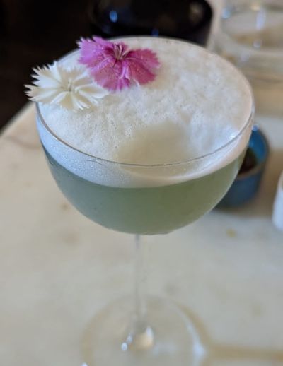 Cocktail at bb social 4
